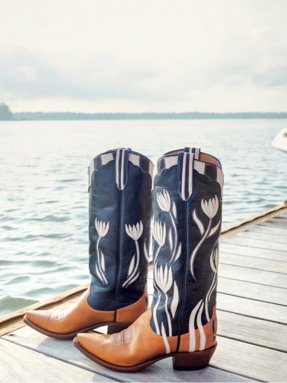 Classic Two-Tone Tulip Embroidered Women's Cowboy Boots - Black & Brown - Picture 3 of 5